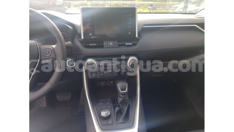 Big with watermark toyota hiace antigua import dubai 2096