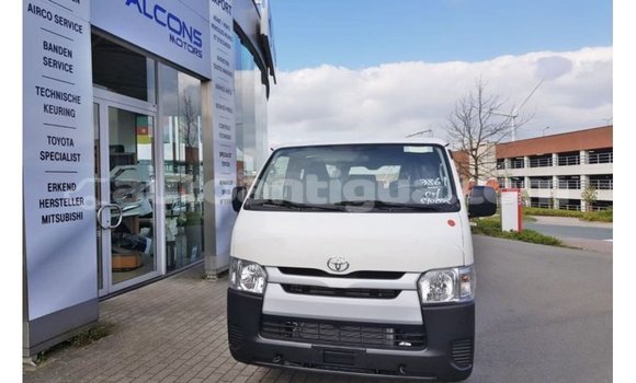 Buy Import Toyota Hiace White Car in Import - Dubai in Antigua Buy Import Toyota Hiace White Car in Import - Dubai in Antigua