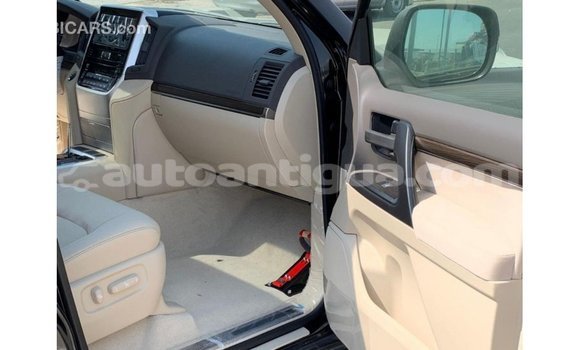 Buy Import Toyota Land Cruiser Black Car in Import - Dubai in Antigua Buy Import Toyota Land Cruiser Black Car in Import - Dubai in Antigua