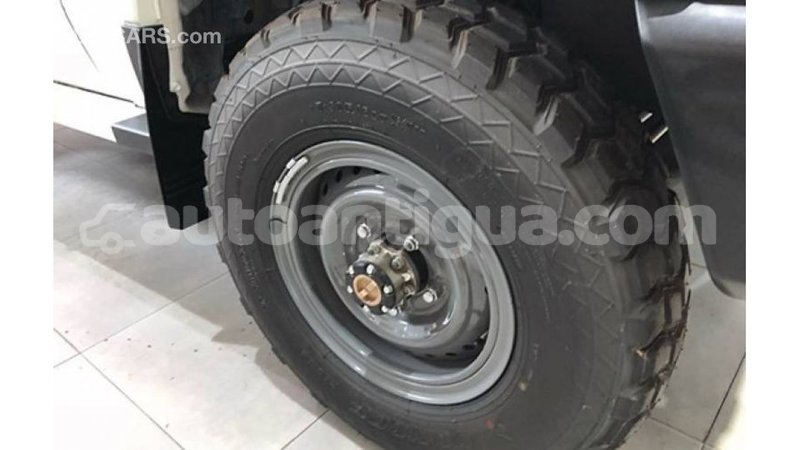 Big with watermark toyota land cruiser antigua import dubai 2109