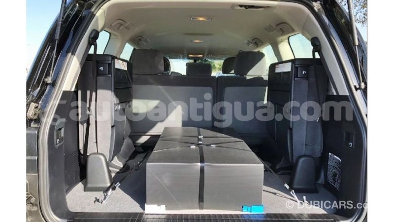 Big with watermark toyota land cruiser antigua import dubai 2117