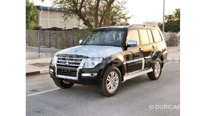 Big with watermark mitsubishi pajero antigua import dubai 2123