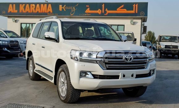 Buy Import Toyota Land Cruiser White Car in Import - Dubai in Antigua Buy Import Toyota Land Cruiser White Car in Import - Dubai in Antigua