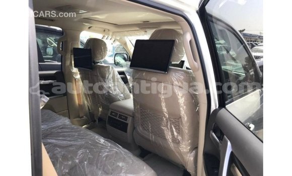 Buy Import Toyota Land Cruiser White Car in Import - Dubai in Antigua Buy Import Toyota Land Cruiser White Car in Import - Dubai in Antigua