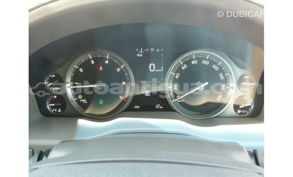 Buy Import Toyota Land Cruiser White Car in Import - Dubai in Antigua Buy Import Toyota Land Cruiser White Car in Import - Dubai in Antigua