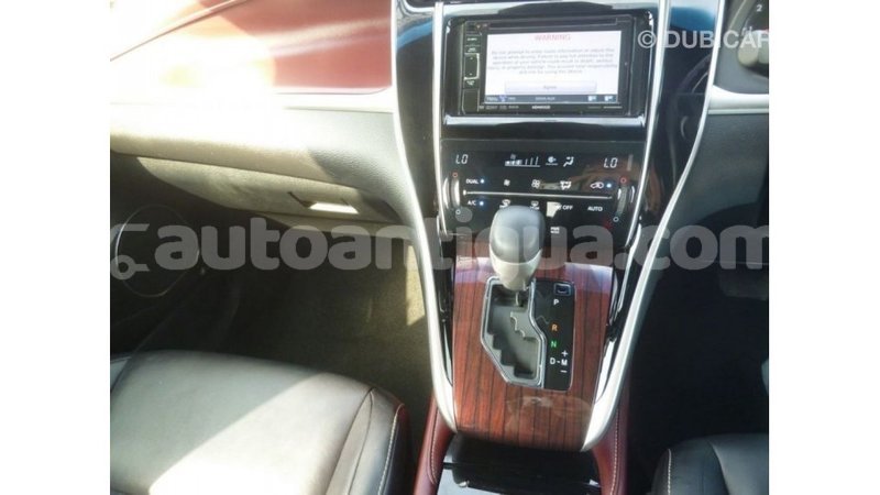 Big with watermark toyota harrier antigua import dubai 2133