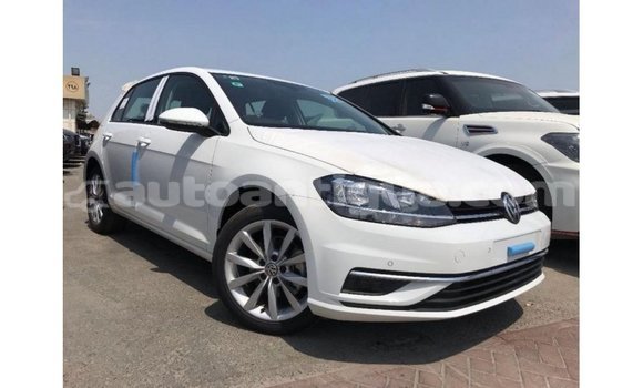Buy Import Volkswagen Golf White Car in Import - Dubai in Antigua