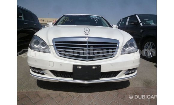 Buy Import Mercedes-Benz 190 (W201) White Car in Import - Dubai in Antigua Buy Import Mercedes-Benz 190 (W201) White Car in Import - Dubai in Antigua
