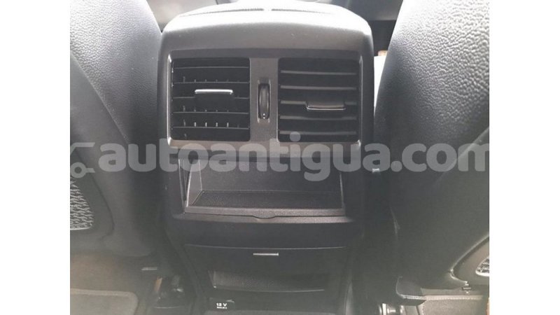 Big with watermark mercedes benz gle antigua import dubai 2136