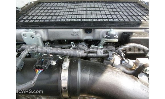 Buy Import Toyota Land Cruiser White Car in Import - Dubai in Antigua Buy Import Toyota Land Cruiser White Car in Import - Dubai in Antigua