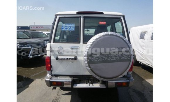 Buy Import Toyota Land Cruiser White Car in Import - Dubai in Antigua Buy Import Toyota Land Cruiser White Car in Import - Dubai in Antigua