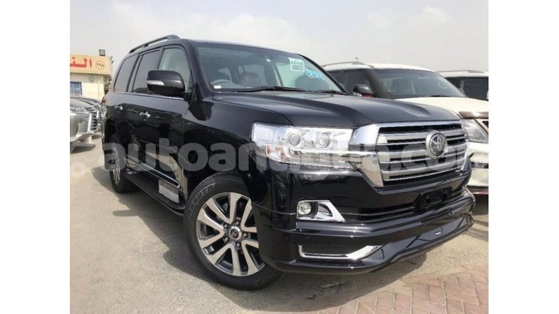 Big with watermark toyota land cruiser antigua import dubai 2145