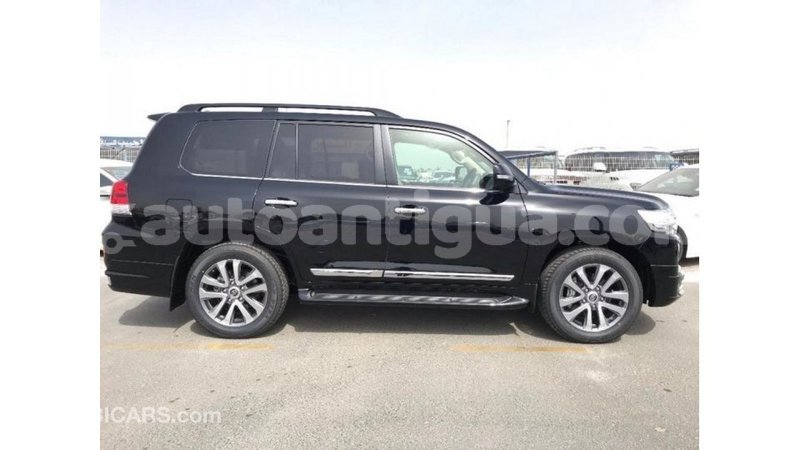 Big with watermark toyota land cruiser antigua import dubai 2145