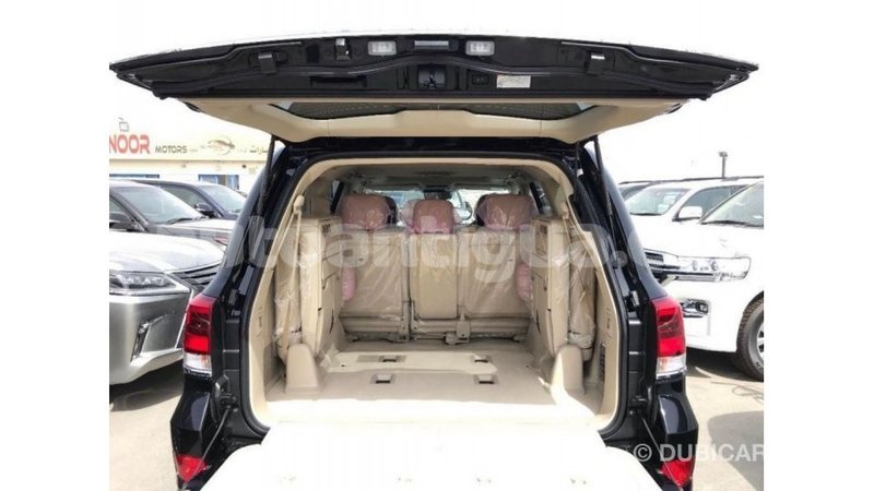 Big with watermark toyota land cruiser antigua import dubai 2145