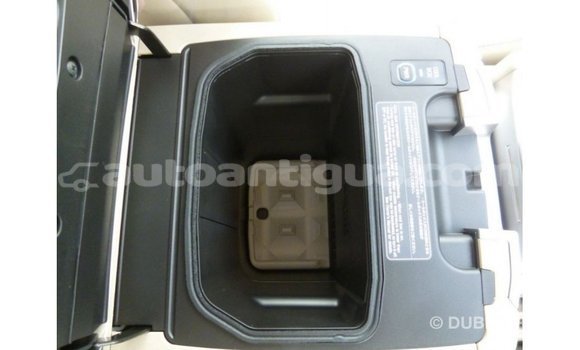 Buy Import Toyota Land Cruiser White Car in Import - Dubai in Antigua Buy Import Toyota Land Cruiser White Car in Import - Dubai in Antigua