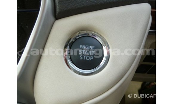 Buy Import Toyota Land Cruiser White Car in Import - Dubai in Antigua Buy Import Toyota Land Cruiser White Car in Import - Dubai in Antigua
