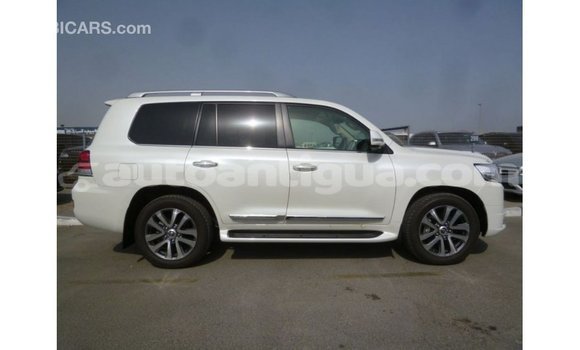 Buy Import Toyota Land Cruiser White Car in Import - Dubai in Antigua Buy Import Toyota Land Cruiser White Car in Import - Dubai in Antigua