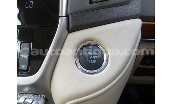 Buy Import Toyota Land Cruiser White Car in Import - Dubai in Antigua Buy Import Toyota Land Cruiser White Car in Import - Dubai in Antigua