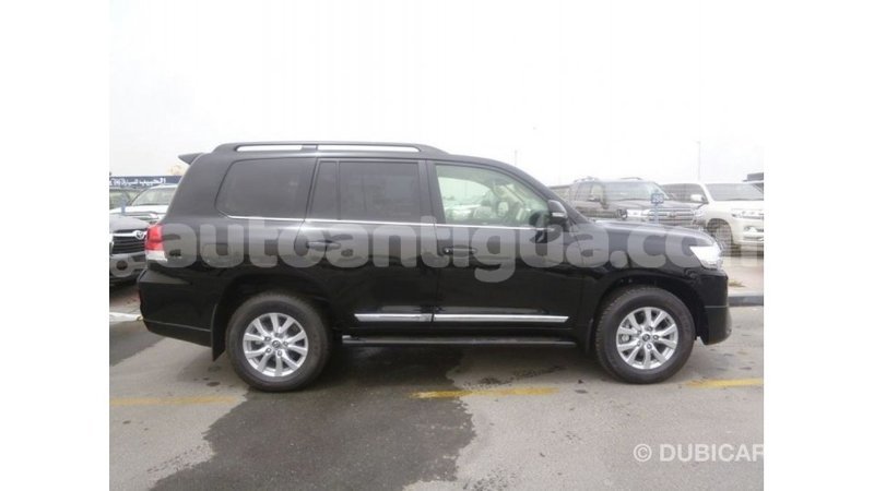 Big with watermark toyota land cruiser antigua import dubai 2170