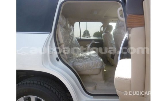 Buy Import Toyota Land Cruiser White Car in Import - Dubai in Antigua Buy Import Toyota Land Cruiser White Car in Import - Dubai in Antigua