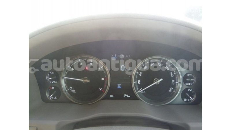Big with watermark toyota land cruiser antigua import dubai 2175