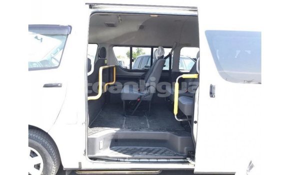 Buy Import Toyota Hiace White Car in Import - Dubai in Antigua Buy Import Toyota Hiace White Car in Import - Dubai in Antigua