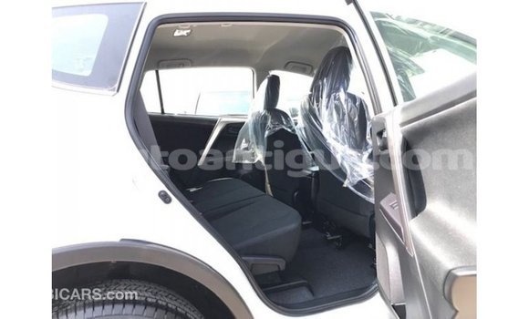 Buy Import Toyota HiAce White Truck in Import - Dubai in Antigua Buy Import Toyota HiAce White Truck in Import - Dubai in Antigua