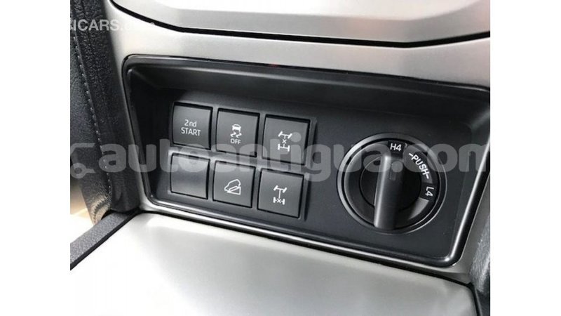 Big with watermark toyota prado antigua import dubai 2194