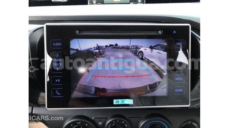 Big with watermark toyota hilux antigua import dubai 2196