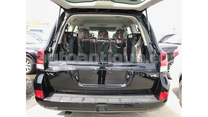 Big with watermark toyota land cruiser antigua import dubai 2198