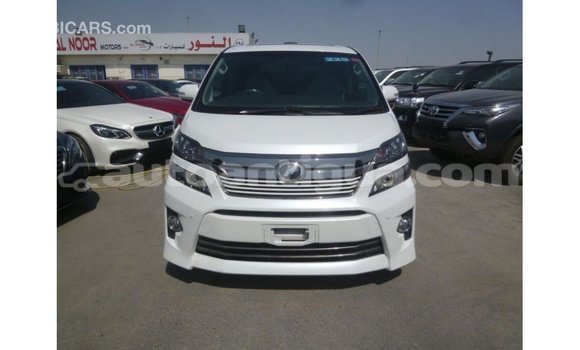 Buy Import Toyota Vellfire White Car in Import - Dubai in Antigua Buy Import Toyota Vellfire White Car in Import - Dubai in Antigua