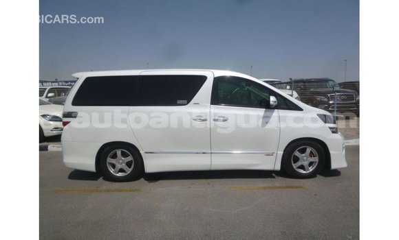 Buy Import Toyota Vellfire White Car in Import - Dubai in Antigua Buy Import Toyota Vellfire White Car in Import - Dubai in Antigua
