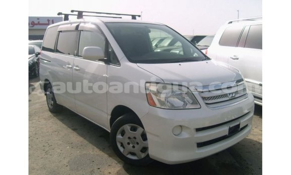 Buy Import Toyota Noah White Car in Import - Dubai in Antigua Buy Import Toyota Noah White Car in Import - Dubai in Antigua