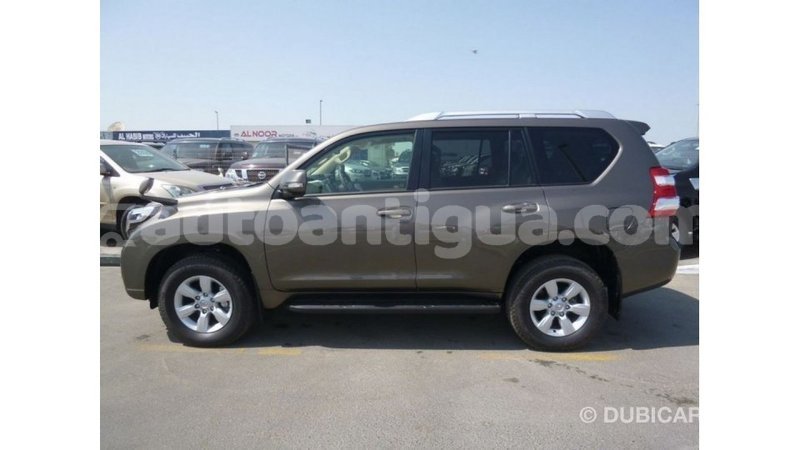 Big with watermark toyota prado antigua import dubai 2205