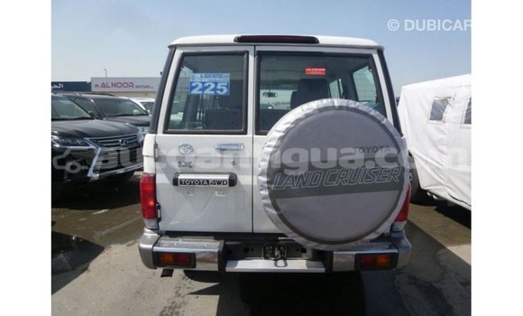 Buy Import Toyota Land Cruiser White Car in Import - Dubai in Antigua Buy Import Toyota Land Cruiser White Car in Import - Dubai in Antigua