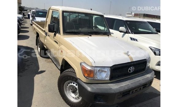 Buy Import Toyota Land Cruiser Beige Car in Import - Dubai in Antigua Buy Import Toyota Land Cruiser Beige Car in Import - Dubai in Antigua