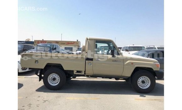 Buy Import Toyota Land Cruiser Beige Car in Import - Dubai in Antigua Buy Import Toyota Land Cruiser Beige Car in Import - Dubai in Antigua