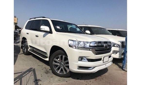 Buy Import Toyota Land Cruiser White Car in Import - Dubai in Antigua Buy Import Toyota Land Cruiser White Car in Import - Dubai in Antigua