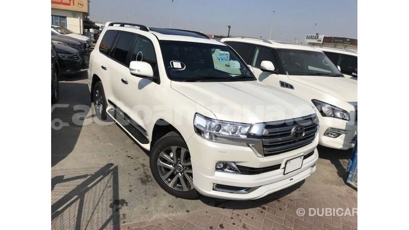 Big with watermark toyota land cruiser antigua import dubai 2279