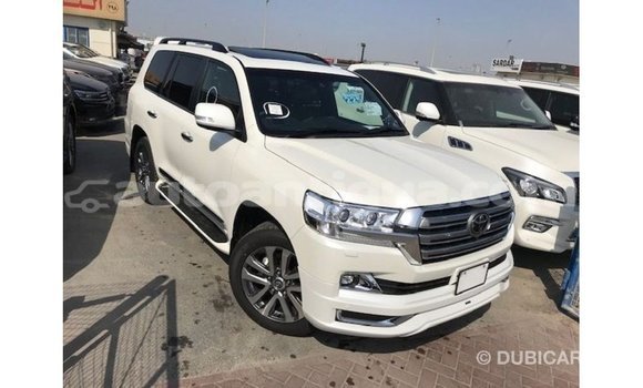 Buy Import Toyota Land Cruiser White Car in Import - Dubai in Antigua Buy Import Toyota Land Cruiser White Car in Import - Dubai in Antigua