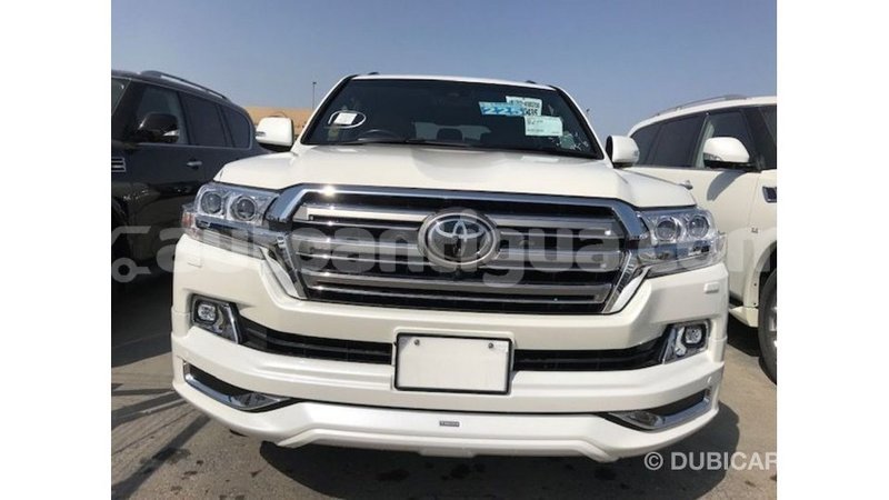 Big with watermark toyota land cruiser antigua import dubai 2279