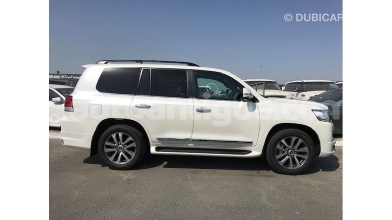 Big with watermark toyota land cruiser antigua import dubai 2279