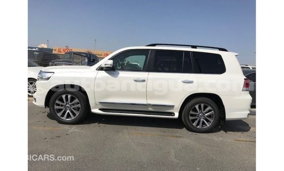 Buy Import Toyota Land Cruiser White Car in Import - Dubai in Antigua Buy Import Toyota Land Cruiser White Car in Import - Dubai in Antigua