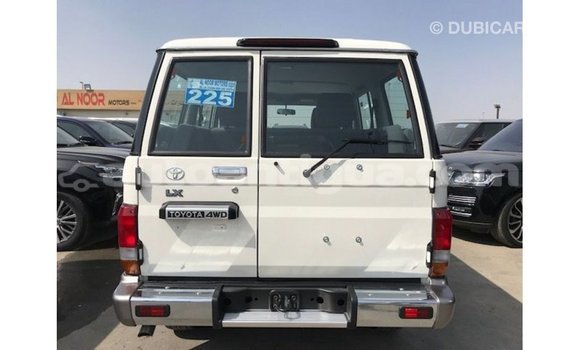 Buy Import Toyota Land Cruiser White Car in Import - Dubai in Antigua Buy Import Toyota Land Cruiser White Car in Import - Dubai in Antigua