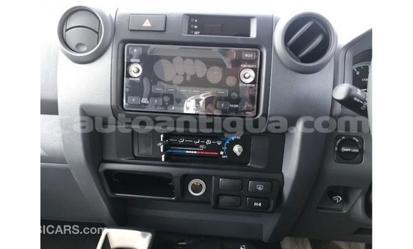 Buy Import Toyota Land Cruiser White Car in Import - Dubai in Antigua Buy Import Toyota Land Cruiser White Car in Import - Dubai in Antigua