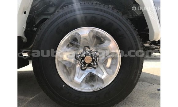 Buy Import Toyota Land Cruiser White Car in Import - Dubai in Antigua Buy Import Toyota Land Cruiser White Car in Import - Dubai in Antigua