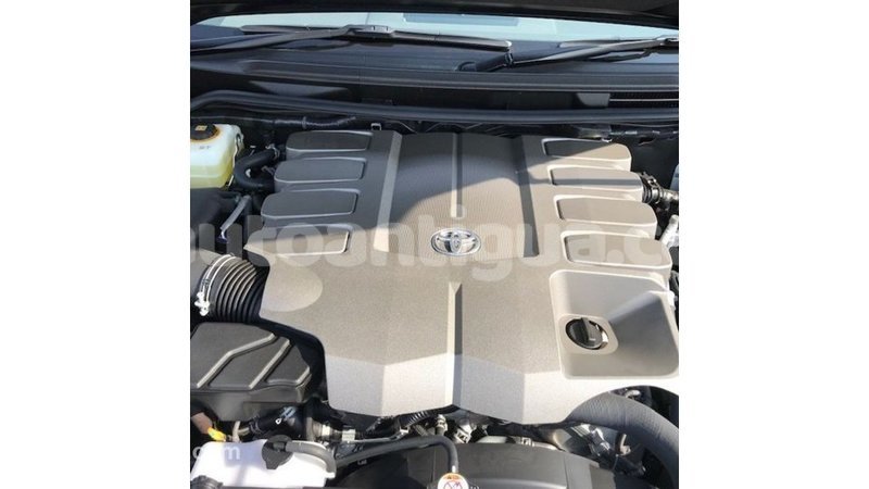 Big with watermark toyota land cruiser antigua import dubai 2286