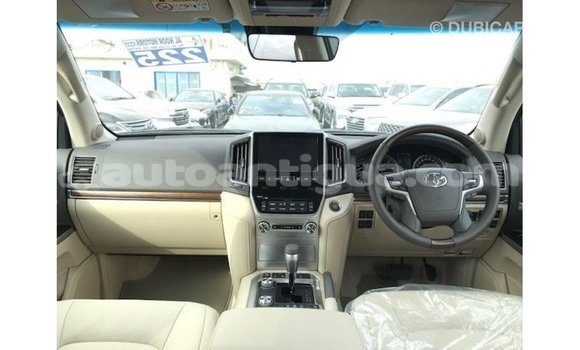 Buy Import Toyota Land Cruiser White Car in Import - Dubai in Antigua Buy Import Toyota Land Cruiser White Car in Import - Dubai in Antigua