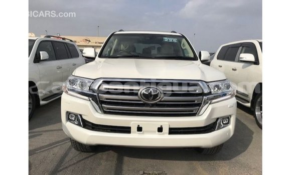 Buy Import Toyota Land Cruiser White Car in Import - Dubai in Antigua Buy Import Toyota Land Cruiser White Car in Import - Dubai in Antigua