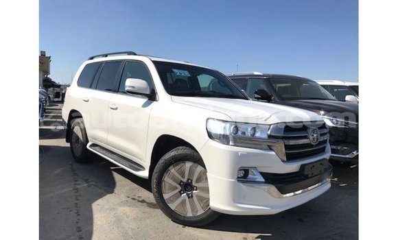 Buy Import Toyota Land Cruiser White Car in Import - Dubai in Antigua Buy Import Toyota Land Cruiser White Car in Import - Dubai in Antigua